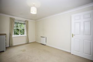 Bedroom- click for photo gallery